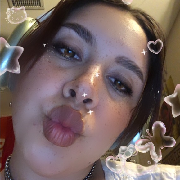 Meet your seller💕 - Picture 4 of 7